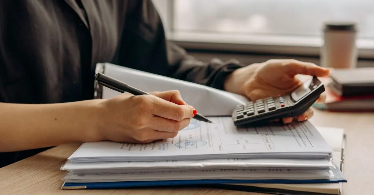 Comparatif : résilier un contrat d'assurance habitation vs auto
